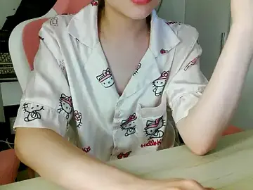 Lucienguyen  live sex cam