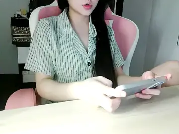 Lucienguyen  live sex cam