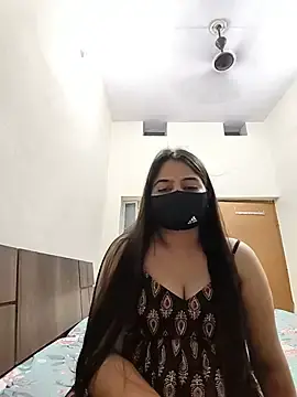 Ravinaa5  live sex cam