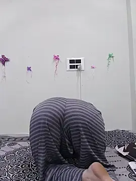 Silkyhairs  live sex cam