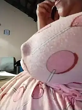 Tharu_sweet  live sex cam