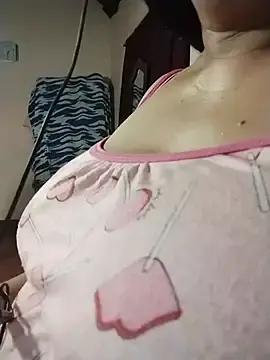 Tharu_sweet  live sex cam