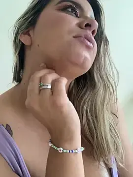 Candy_sr  live sex cam