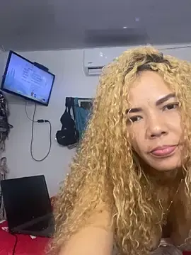 Crespita_Hot23  live sex cam