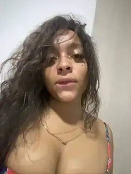 HotLittleDoll  live sex cam
