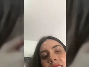 MarianeWilly  live sex cam