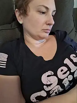MrsRobinsonnn  live sex cam