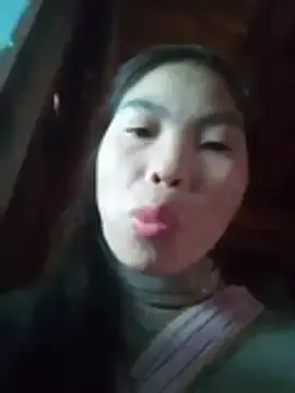 Chim-yen  live sex cam