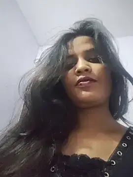 Cute_radhikaa  live sex cam