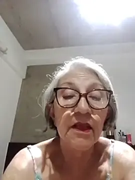 Amory63  live sex cam