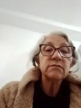 Amory63  live sex cam