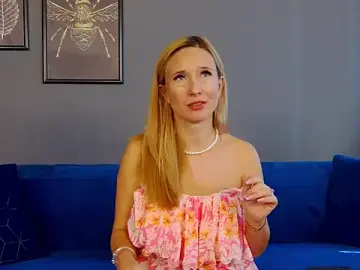 AnneHove  live sex cam