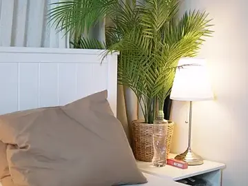 DonnaDubai  live sex cam