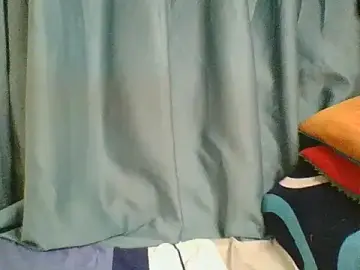 Honey_Vyxen  live sex cam