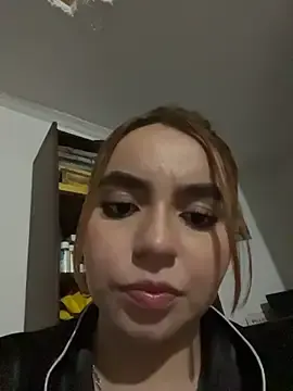 Laurap1  live sex cam
