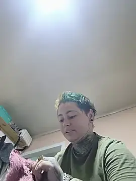 Romina23  live sex cam