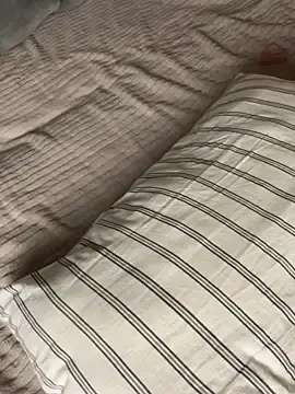 Yoyogirlx  live sex cam