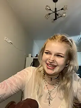DriveThruCiri  live sex cam