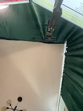 DriveThruCiri  live sex cam