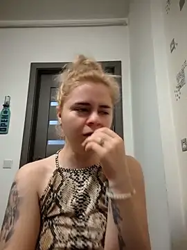 Emabby  live sex cam