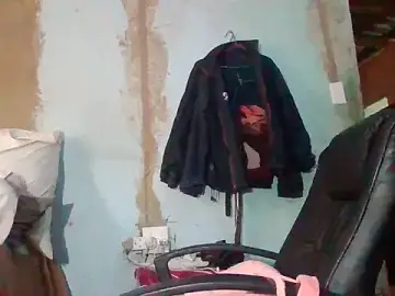 Nicky52  live sex cam