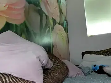 RosyFoxy  live sex cam