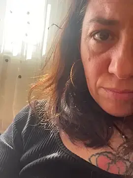 Emillyjames  live sex cam