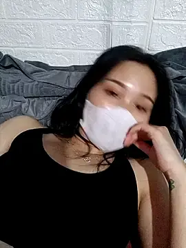 Akile80  live sex cam