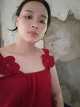 Akile80  live sex cam