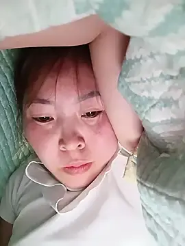 Yiyoongg  live sex cam