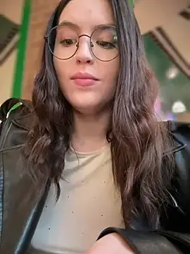 Meow_girl  live sex cam