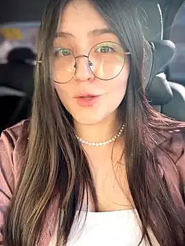 Meow_girl  live sex cam