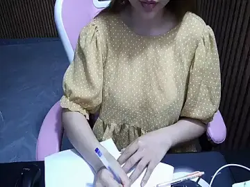 Ori-Yannie  live sex cam