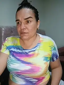 Zuleyka_47  live sex cam