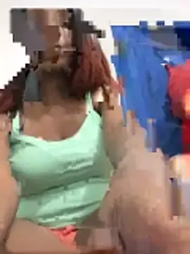 Mswavi  live sex cam