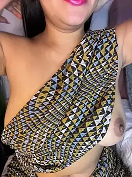 Shara_queen1  live sex cam