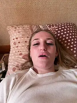 Anichka_24  live sex cam