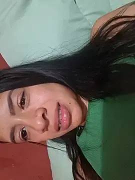 HONEY_LIPSQURr  live sex cam
