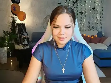 Kira_love_81  live sex cam