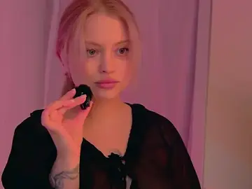 MyrHilton  live sex cam
