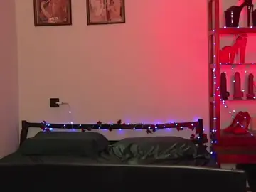 Olivia_Faye  live sex cam