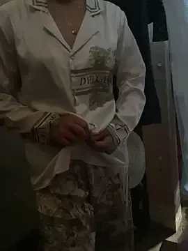 Bac-hese  live sex cam