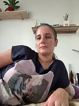 Jennifer11772  live sex cam