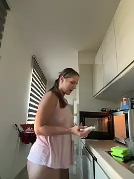 Jennifer11772  live sex cam