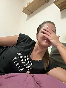 Jennifer11772  live sex cam