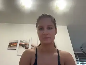 Jennifer11772  live sex cam