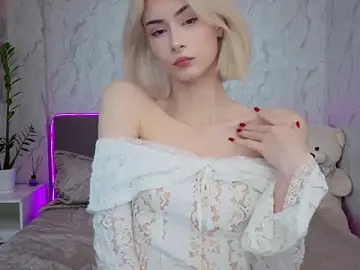 Kittysocutie  live sex cam