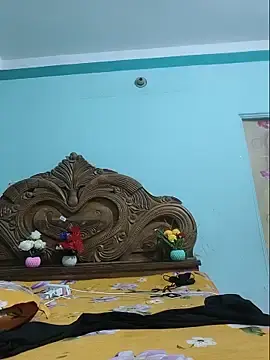 Beauty-3  live sex cam