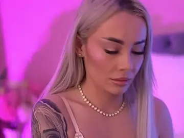 FrancescaMcGray  live sex cam