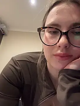 Lindasix  live sex cam